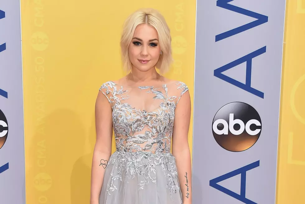 RaeLynn Pushes ‘Wildhorse’ Album Back to 2017
