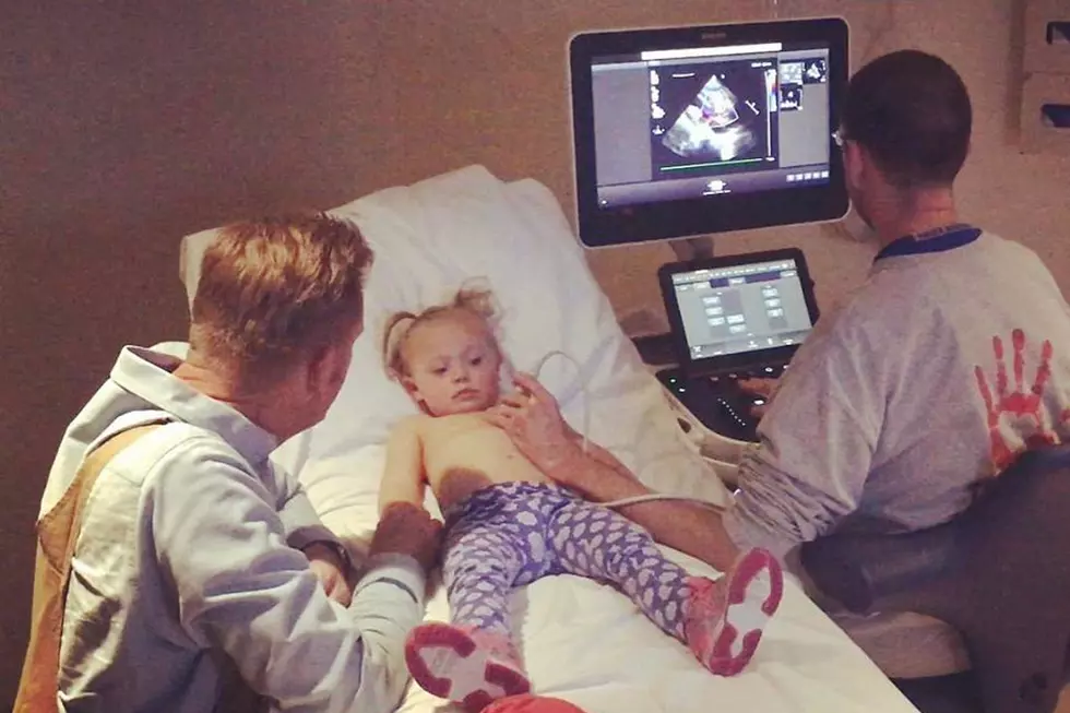 Rory Feek Gives Encouraging Update on the Hole in Daughter Indy’s Heart