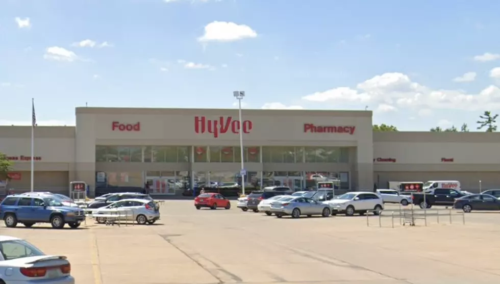 National Fitness Chain Moving Into Old Collins Road Hy-Vee