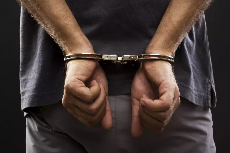 Jones County Teacher Arrested for Sending Messages to Student