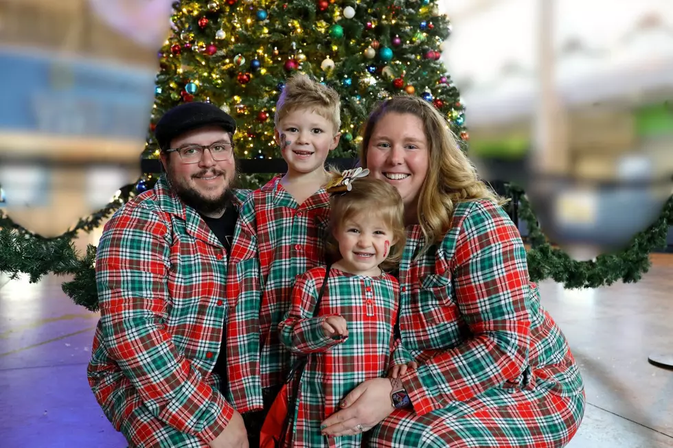 Davenport’s Putnam Museum Hosts The Polar Express Pajama Party