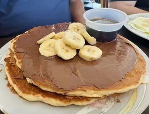 Brain & Courtlin Return to a Cedar Rapids Diner for April Lunch