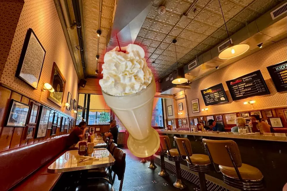 Iowa’s Best ‘Cult Favorite’ Restaurant is an Iconic Local Diner