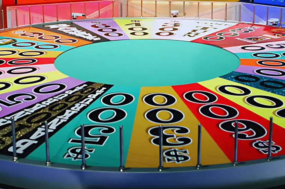 Iowa Teacher Celebrates Big Payday on Wheel of Fortune