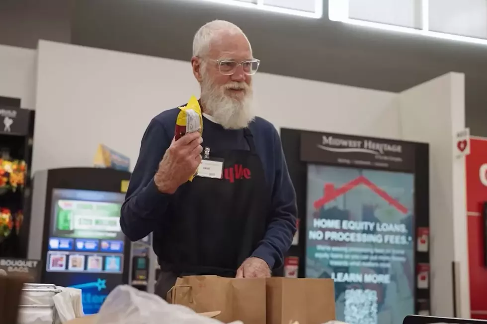 Former Talk Show Host Seen Bagging Groceries at an Iowa Hy-Vee