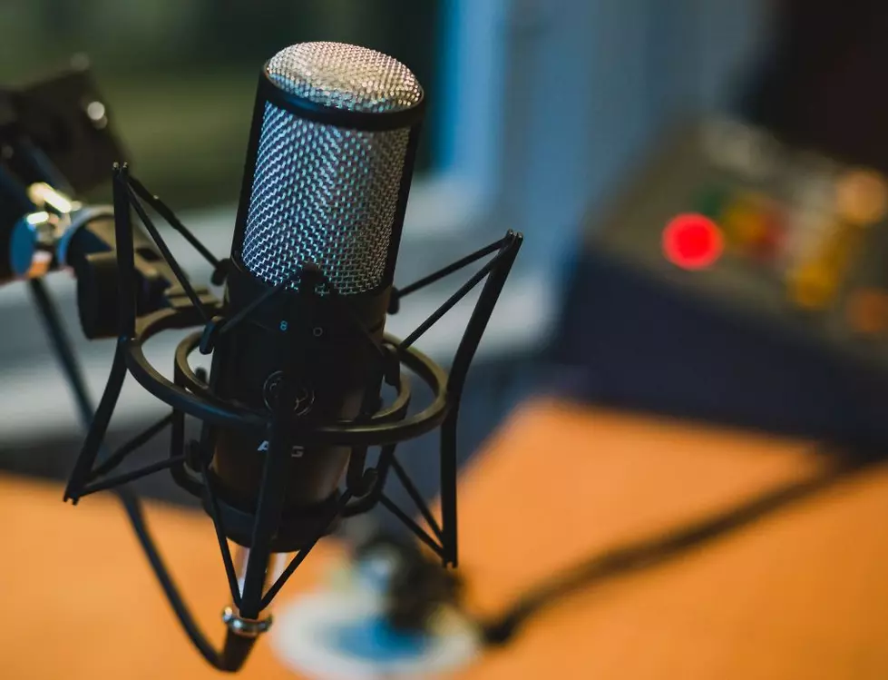 Critically Acclaimed Podcast Brings Live Show to Iowa